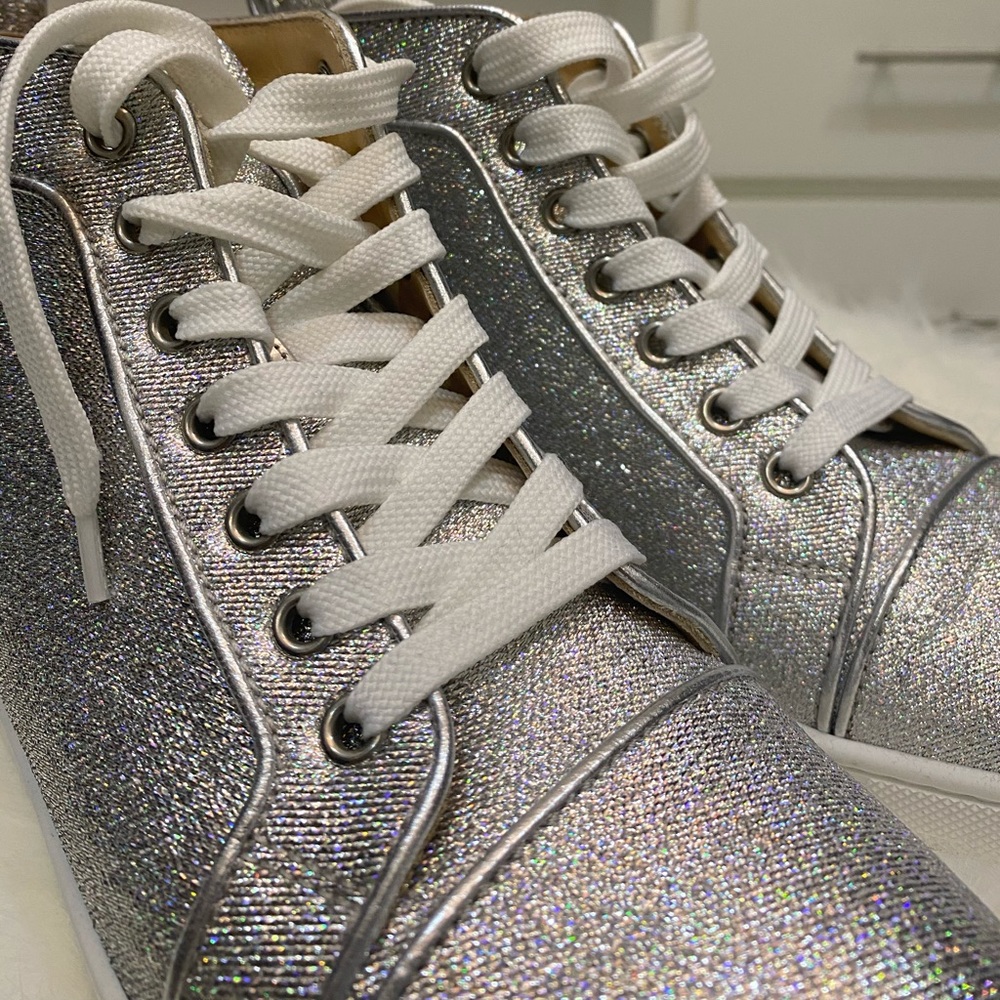 Sneakers - Picture 6 of 16